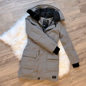 Aritzia Goose Down Parka - TNA Golden Bancroft